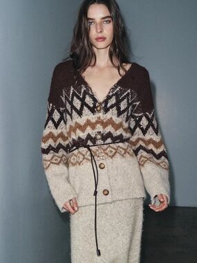 NWT Zara Woman Bloggers Fav SEQUINED JACQUARD KNIT CARDIGAN WITH BELT Size S